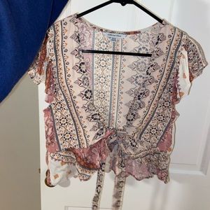 American Eagle top size M
